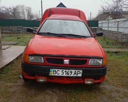 Красный Сеат Инка, объемом двигателя 1.9 л и пробегом 289 тыс. км за 1250 $, фото 1 на Automoto.ua