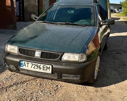 Зелений Сеат Inca, об'ємом двигуна 1.9 л та пробігом 435 тис. км за 2450 $, фото 1 на Automoto.ua