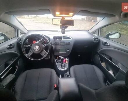 Белый Сеат Леон, объемом двигателя 2 л и пробегом 260 тыс. км за 5500 $, фото 10 на Automoto.ua