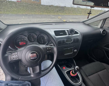 Білий Сеат Leon, об'ємом двигуна 2 л та пробігом 233 тис. км за 6500 $, фото 17 на Automoto.ua