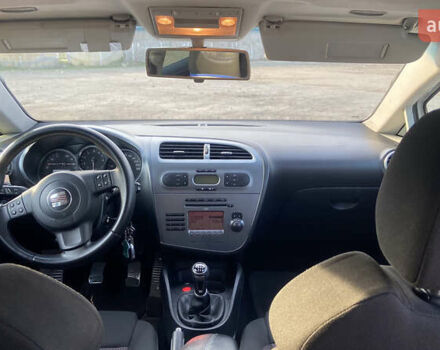 Білий Сеат Leon, об'ємом двигуна 2 л та пробігом 242 тис. км за 5900 $, фото 18 на Automoto.ua