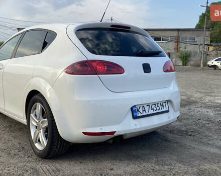 Білий Сеат Leon, об'ємом двигуна 2 л та пробігом 242 тис. км за 5900 $, фото 6 на Automoto.ua