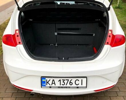 Белый Сеат Леон, объемом двигателя 1.6 л и пробегом 295 тыс. км за 6000 $, фото 8 на Automoto.ua