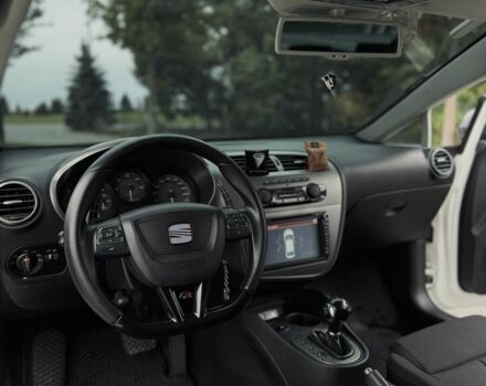 Білий Сеат Leon, об'ємом двигуна 2 л та пробігом 263 тис. км за 8699 $, фото 19 на Automoto.ua
