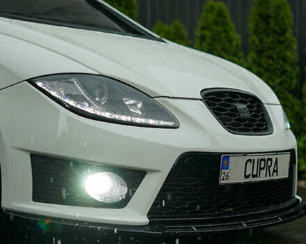 Білий Сеат Leon, об'ємом двигуна 2 л та пробігом 257 тис. км за 9900 $, фото 12 на Automoto.ua