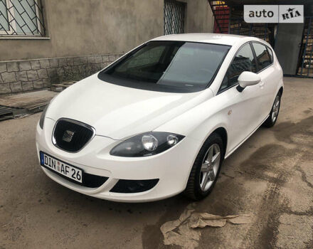 Білий Сеат Leon, об'ємом двигуна 1.6 л та пробігом 204 тис. км за 5750 $, фото 11 на Automoto.ua