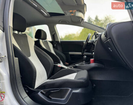 Білий Сеат Leon, об'ємом двигуна 1.8 л та пробігом 196 тис. км за 7399 $, фото 45 на Automoto.ua