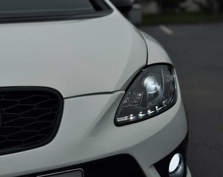 Білий Сеат Leon, об'ємом двигуна 2 л та пробігом 263 тис. км за 8699 $, фото 10 на Automoto.ua