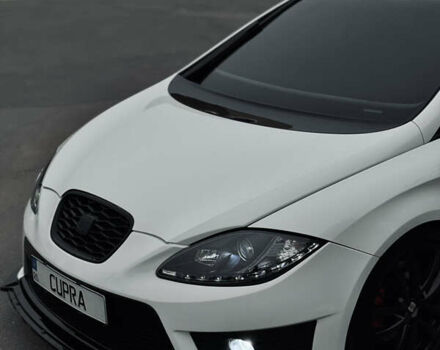 Білий Сеат Leon, об'ємом двигуна 2 л та пробігом 263 тис. км за 8699 $, фото 2 на Automoto.ua
