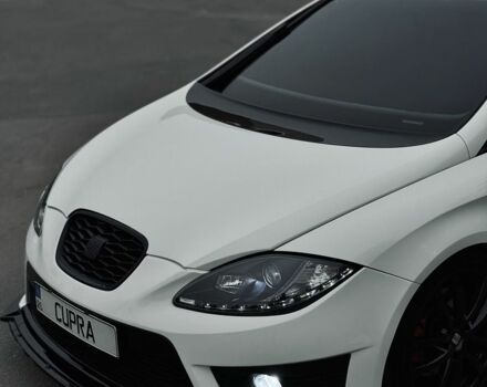 Білий Сеат Leon, об'ємом двигуна 2 л та пробігом 263 тис. км за 8699 $, фото 2 на Automoto.ua