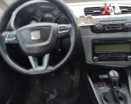 Белый Сеат Леон, объемом двигателя 1.39 л и пробегом 246 тыс. км за 5500 $, фото 5 на Automoto.ua