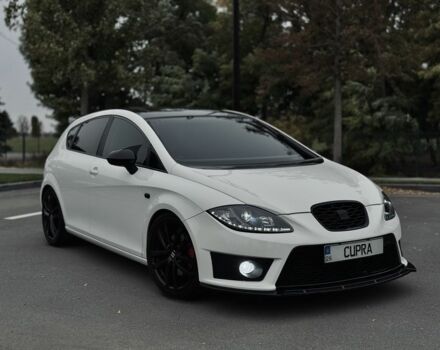Білий Сеат Leon, об'ємом двигуна 2 л та пробігом 263 тис. км за 8699 $, фото 1 на Automoto.ua