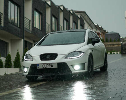 Білий Сеат Leon, об'ємом двигуна 2 л та пробігом 257 тис. км за 9900 $, фото 5 на Automoto.ua