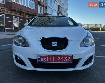 Белый Сеат Леон, объемом двигателя 1.8 л и пробегом 200 тыс. км за 8599 $, фото 4 на Automoto.ua