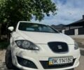 Белый Сеат Леон, объемом двигателя 1.4 л и пробегом 155 тыс. км за 6000 $, фото 1 на Automoto.ua