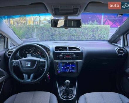 Белый Сеат Леон, объемом двигателя 1.39 л и пробегом 153 тыс. км за 5190 $, фото 20 на Automoto.ua