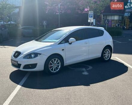 Белый Сеат Леон, объемом двигателя 1.39 л и пробегом 153 тыс. км за 5190 $, фото 3 на Automoto.ua