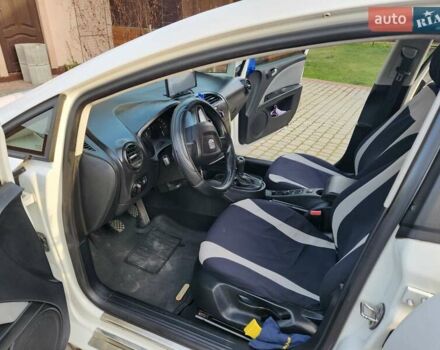 Белый Сеат Леон, объемом двигателя 1.39 л и пробегом 209 тыс. км за 4699 $, фото 14 на Automoto.ua