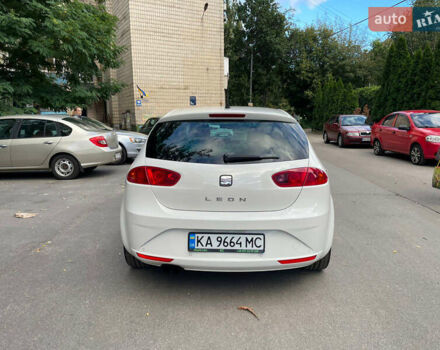 Белый Сеат Леон, объемом двигателя 1.8 л и пробегом 112 тыс. км за 7800 $, фото 2 на Automoto.ua