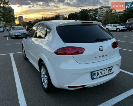 Белый Сеат Леон, объемом двигателя 1.39 л и пробегом 152 тыс. км за 6000 $, фото 6 на Automoto.ua