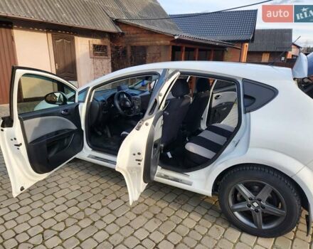 Белый Сеат Леон, объемом двигателя 1.39 л и пробегом 209 тыс. км за 4699 $, фото 12 на Automoto.ua