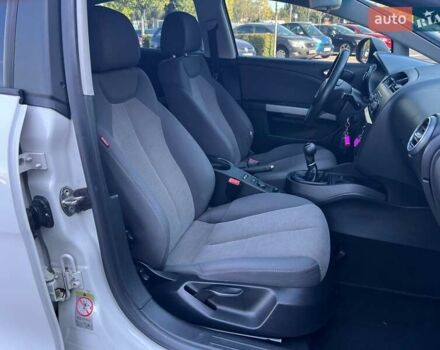 Белый Сеат Леон, объемом двигателя 1.39 л и пробегом 153 тыс. км за 5190 $, фото 9 на Automoto.ua