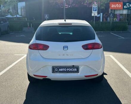 Белый Сеат Леон, объемом двигателя 1.39 л и пробегом 153 тыс. км за 5190 $, фото 5 на Automoto.ua
