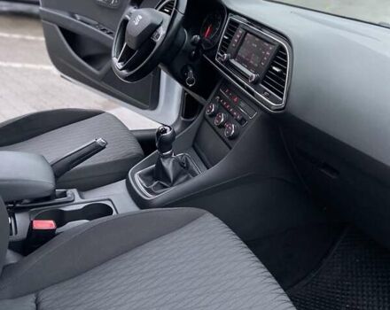 Білий Сеат Leon, об'ємом двигуна 1.4 л та пробігом 272 тис. км за 8900 $, фото 14 на Automoto.ua