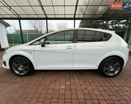 Белый Сеат Леон, объемом двигателя 1.8 л и пробегом 153 тыс. км за 9000 $, фото 2 на Automoto.ua