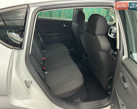 Белый Сеат Леон, объемом двигателя 1.8 л и пробегом 153 тыс. км за 9000 $, фото 52 на Automoto.ua