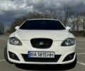 Белый Сеат Леон, объемом двигателя 1.2 л и пробегом 150 тыс. км за 7499 $, фото 2 на Automoto.ua