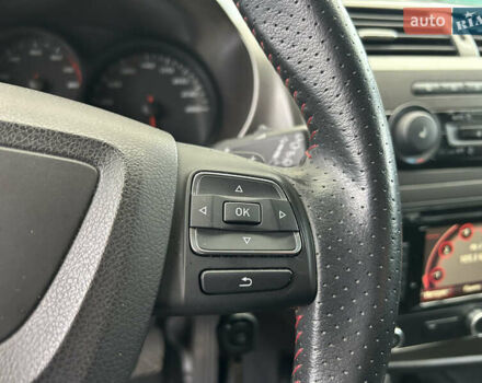 Белый Сеат Леон, объемом двигателя 1.8 л и пробегом 153 тыс. км за 9000 $, фото 33 на Automoto.ua