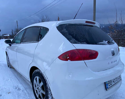 Белый Сеат Леон, объемом двигателя 1.6 л и пробегом 211 тыс. км за 6800 $, фото 2 на Automoto.ua