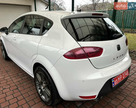 Белый Сеат Леон, объемом двигателя 1.8 л и пробегом 153 тыс. км за 9000 $, фото 3 на Automoto.ua