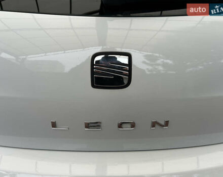 Белый Сеат Леон, объемом двигателя 1.8 л и пробегом 153 тыс. км за 9000 $, фото 16 на Automoto.ua