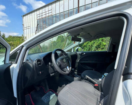 Білий Сеат Leon, об'ємом двигуна 1.6 л та пробігом 211 тис. км за 6900 $, фото 5 на Automoto.ua