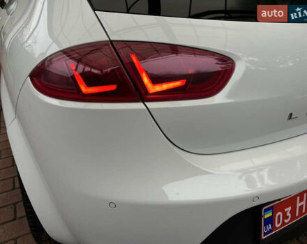 Белый Сеат Леон, объемом двигателя 1.8 л и пробегом 153 тыс. км за 9000 $, фото 15 на Automoto.ua