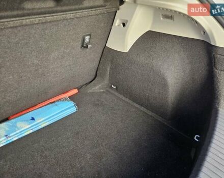 Сеат Леон 2013 в Черкассах на Automoto.ua Белый Сеат Леон, объемом двигателя 1.8 л и пробегом 134 тыс. км за 13400 $, фото 18 на Automoto.ua