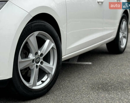 Білий Сеат Leon, об'ємом двигуна 1.6 л та пробігом 180 тис. км за 10499 $, фото 38 на Automoto.ua