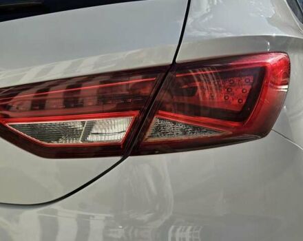 Сеат Леон 2013 в Черкассах на Automoto.ua Белый Сеат Леон, объемом двигателя 1.8 л и пробегом 134 тыс. км за 13400 $, фото 25 на Automoto.ua