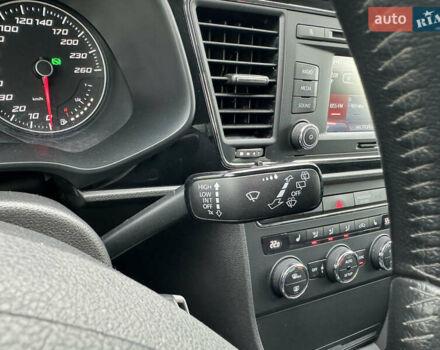 Білий Сеат Leon, об'ємом двигуна 1.6 л та пробігом 180 тис. км за 10499 $, фото 72 на Automoto.ua