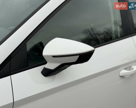 Білий Сеат Leon, об'ємом двигуна 1.6 л та пробігом 180 тис. км за 10499 $, фото 34 на Automoto.ua