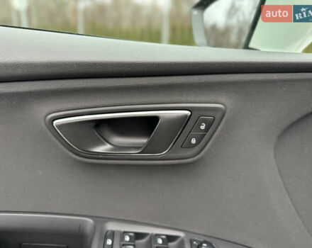 Білий Сеат Leon, об'ємом двигуна 1.6 л та пробігом 180 тис. км за 10499 $, фото 42 на Automoto.ua