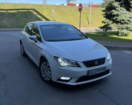 Белый Сеат Леон, объемом двигателя 1.6 л и пробегом 228 тыс. км за 10500 $, фото 3 на Automoto.ua