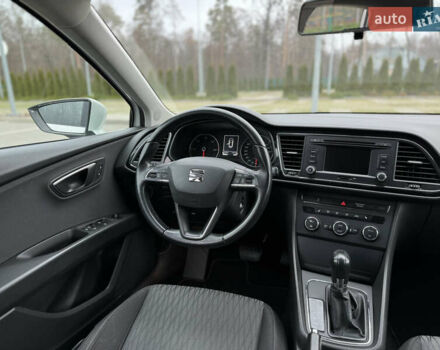 Белый Сеат Леон, объемом двигателя 1.6 л и пробегом 180 тыс. км за 9999 $, фото 58 на Automoto.ua