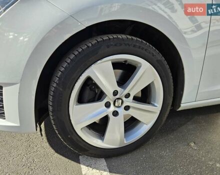 Сеат Леон 2013 в Черкассах на Automoto.ua Белый Сеат Леон, объемом двигателя 1.8 л и пробегом 134 тыс. км за 13400 $, фото 29 на Automoto.ua