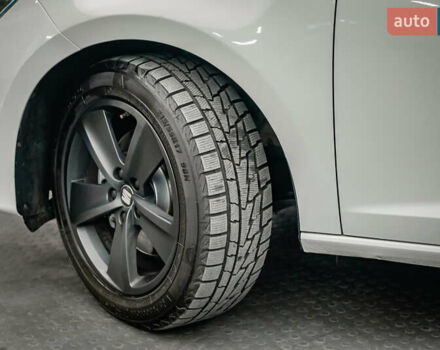 Белый Сеат Леон, объемом двигателя 1.8 л и пробегом 223 тыс. км за 10650 $, фото 7 на Automoto.ua