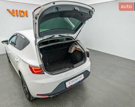 Белый Сеат Леон, объемом двигателя 1.8 л и пробегом 223 тыс. км за 10650 $, фото 6 на Automoto.ua