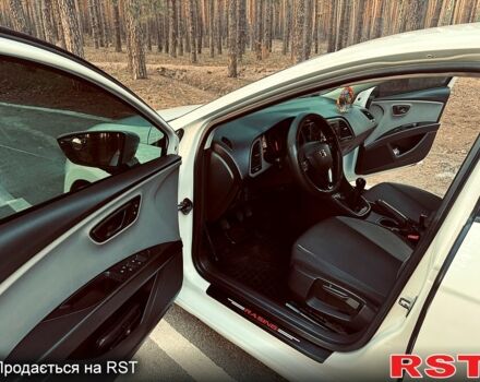 Белый Сеат Леон, объемом двигателя 16 л и пробегом 184 тыс. км за 11000 $, фото 9 на Automoto.ua