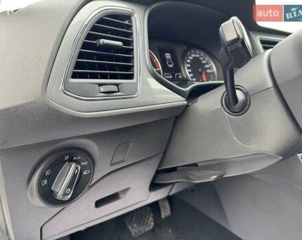 Білий Сеат Leon, об'ємом двигуна 1.97 л та пробігом 112 тис. км за 16400 $, фото 10 на Automoto.ua